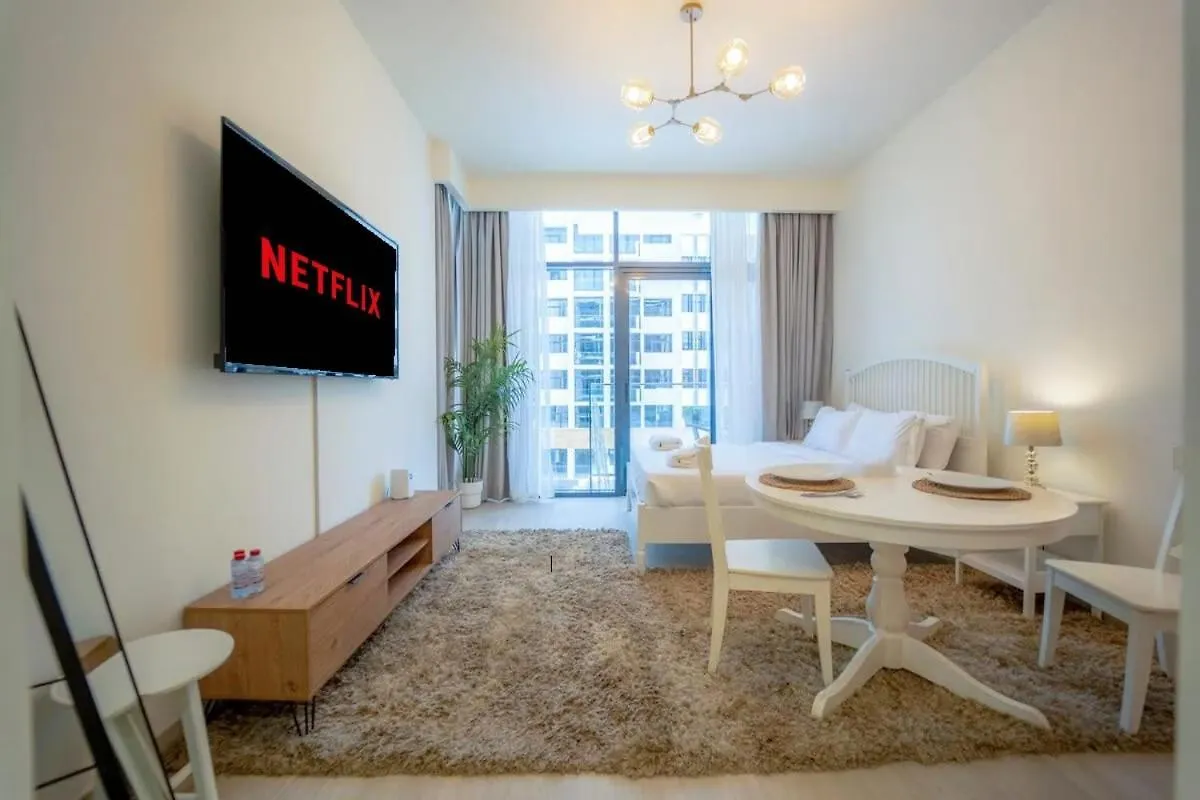 Aws Holiday Homes - Cozy Studio In Azizi Riviera contacts